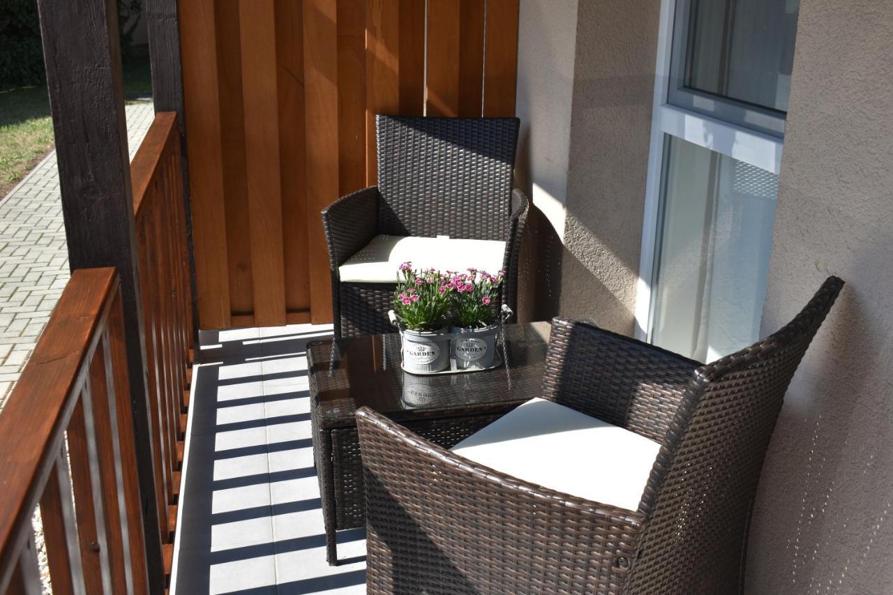 Livia Apartman Хевиз Экстерьер фото